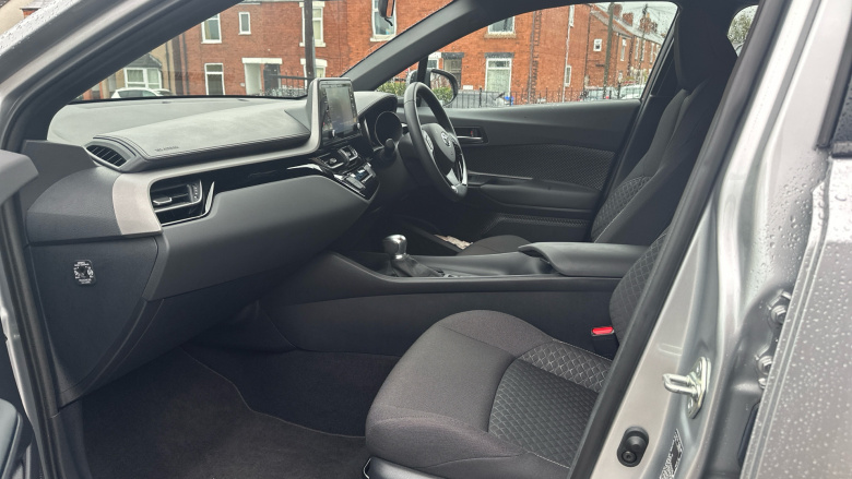 Toyota C-HR 1.8 Hybrid Icon 5dr CVT Hybrid Hatchback